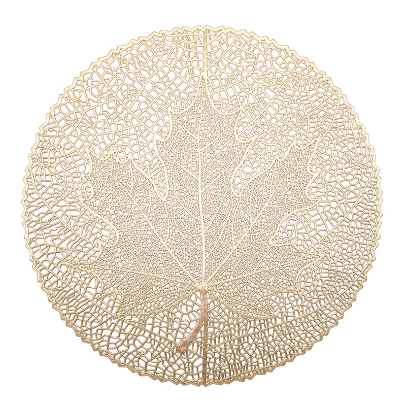 The gold-embossed maple leaf pad is waterproof, oil-proof, heat-insulating, easy to clean and washable Application Scenario