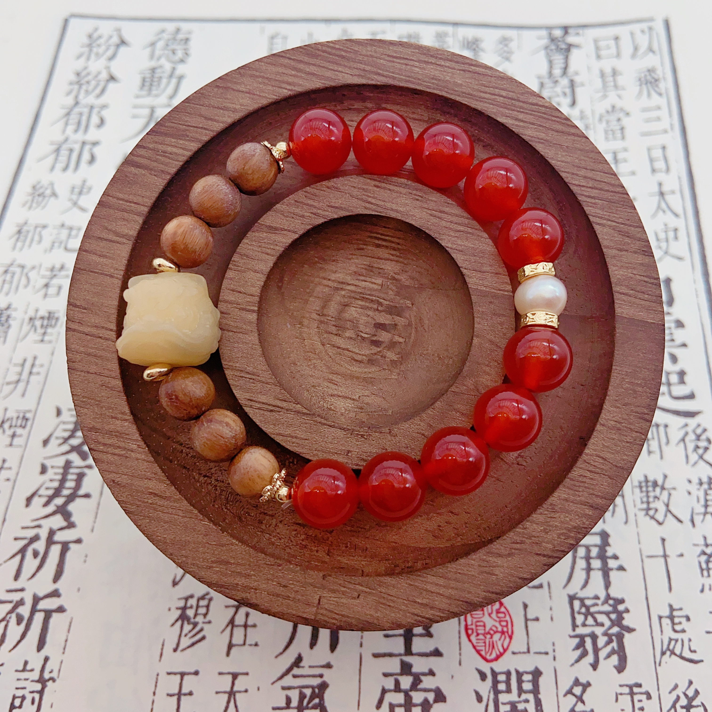 Korean-style pearl bracelet women's fashion bracelet, high-end and personalized accessory bracelet wholesale, suitable for daily wear, parties and banquets Application Scenario