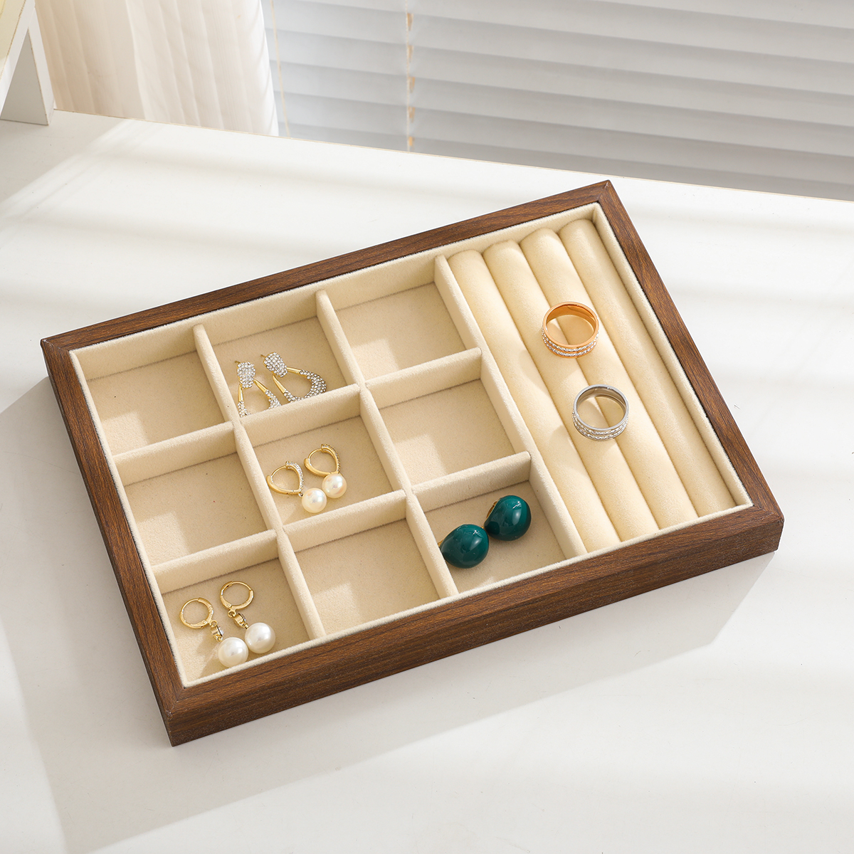 轻奢饰品展示架/置物架/木质首饰收纳/木盒收纳盒/首饰展示盘产品图
