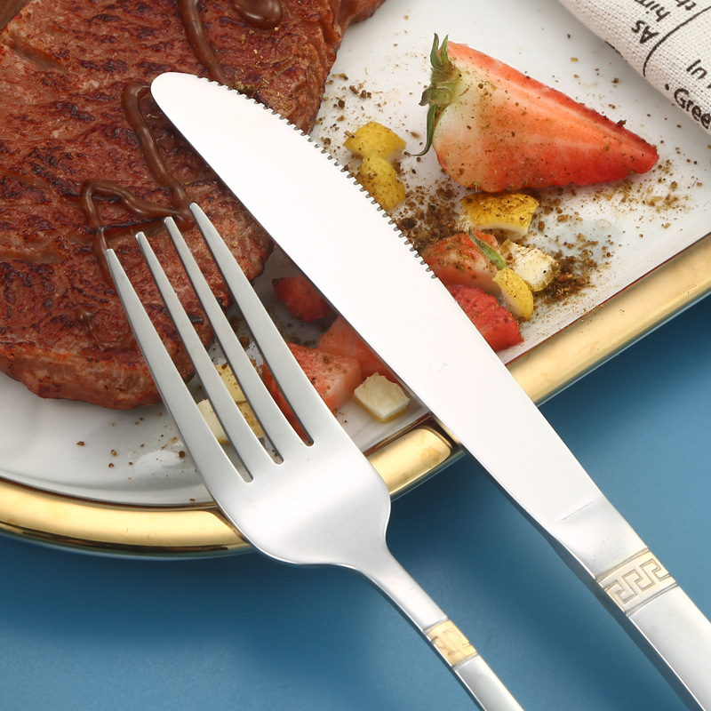 Amazon stainless steel Crown 20-piece set, a popular retro gold-plated knife, fork, spoon, dessert spoon, restaurant steak knife in the Middle East details Picture