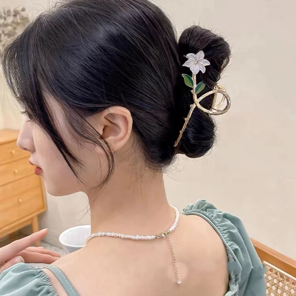 2024 Metal new large back head ins Wendy Shark Clip Exquisite hairpin headwear detail image 5