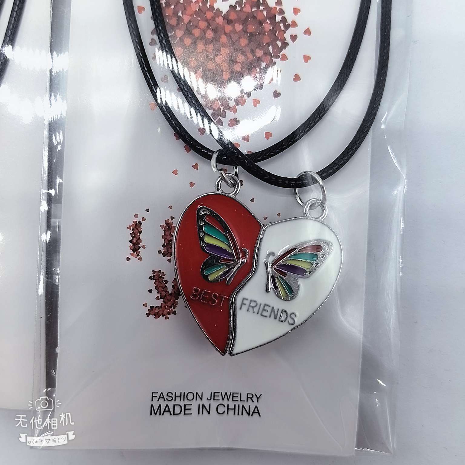 Magnetic alloy leather rope couple butterfly necklace, trendy style. Best-selling products, sold directly by the manufacturer. Necklace detail image 4