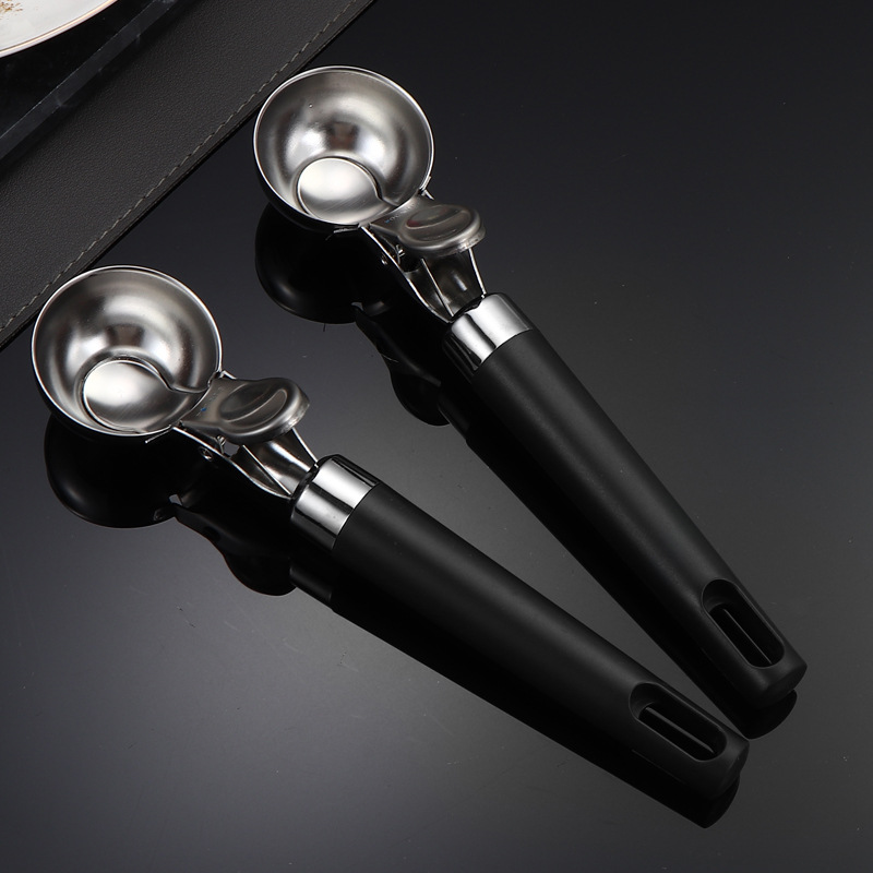 304 stainless steel ice cream scoop, multi-functional watermelon fruit scoop, household fruit scoop, can press ice cream scoop Application Scenario