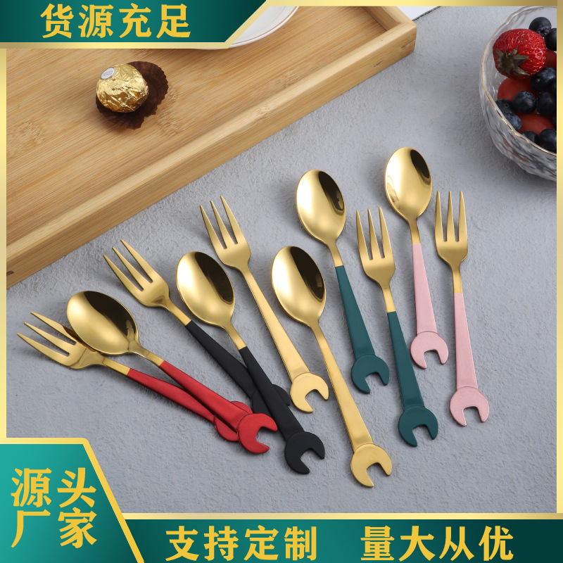 304 stainless steel wrench, spoon, fork, dessert spoon, fruit fork, creative coffee mixing spoon, tableware, souvenir set full figure