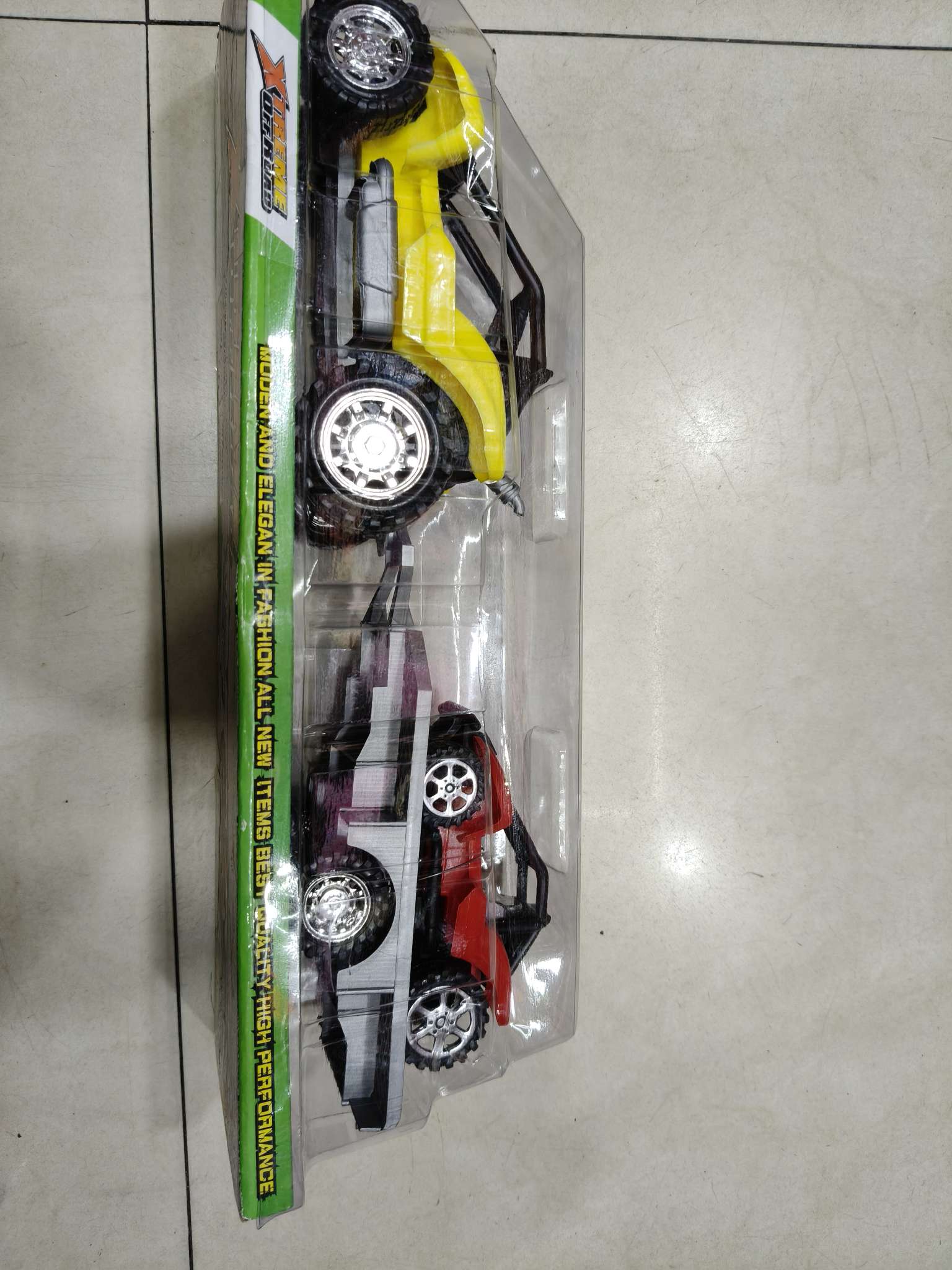 玩具拖车，车身可以脱离，儿童仿真玩具，车子模型，颜色混色，p罩包装，质量好。
详情图3