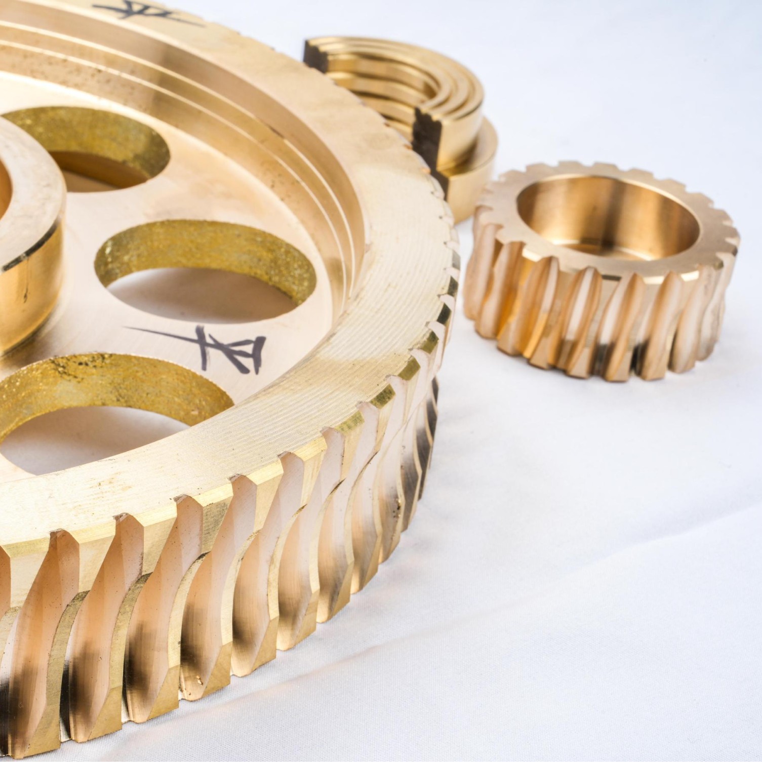 Motor gear worm gear CNC lathe machining non-standard single and double head copper worm, high-precision turbine and worm Item Picture