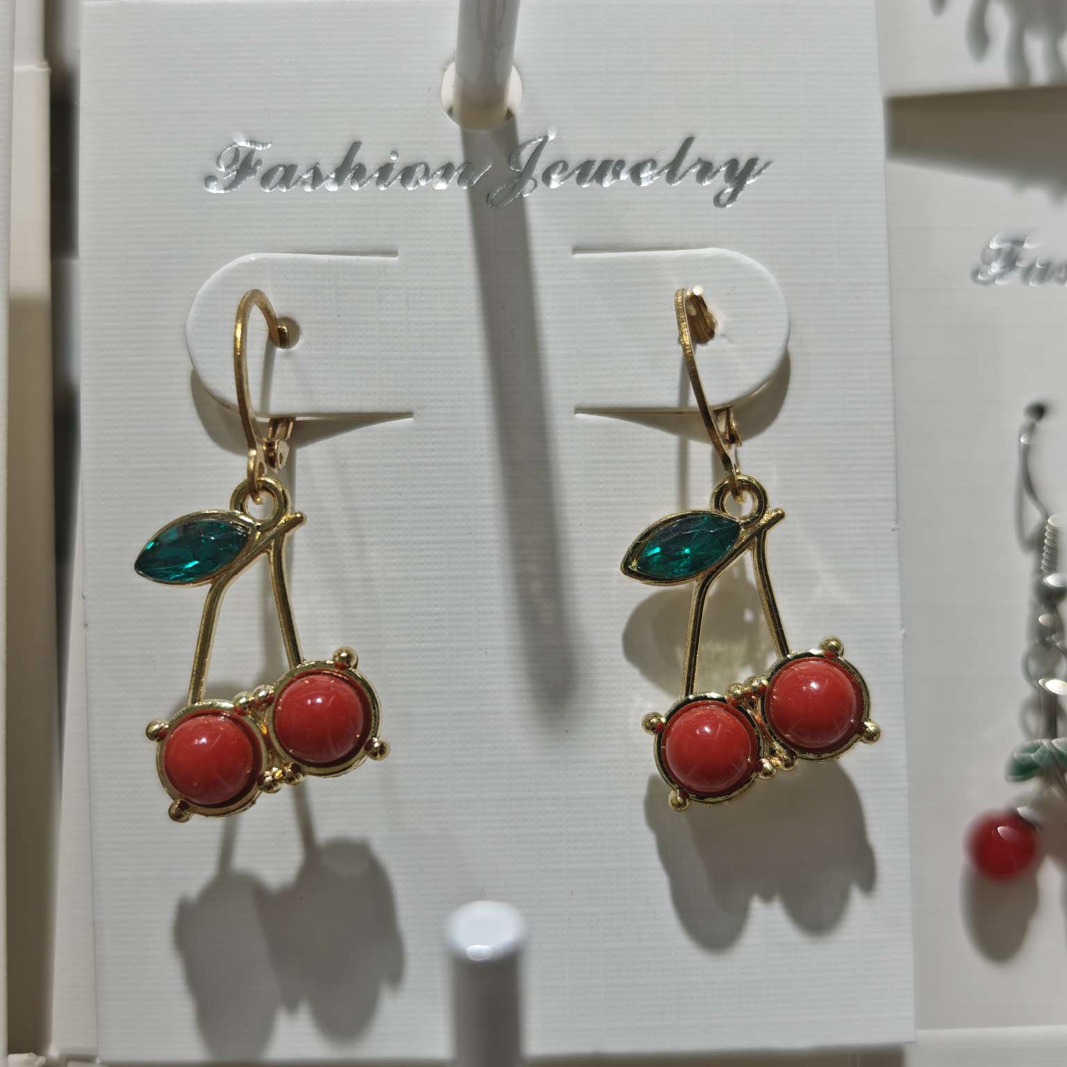 外贸跨境立体樱桃可爱女士时尚耳环耳扣百搭精致个性耳饰饰品