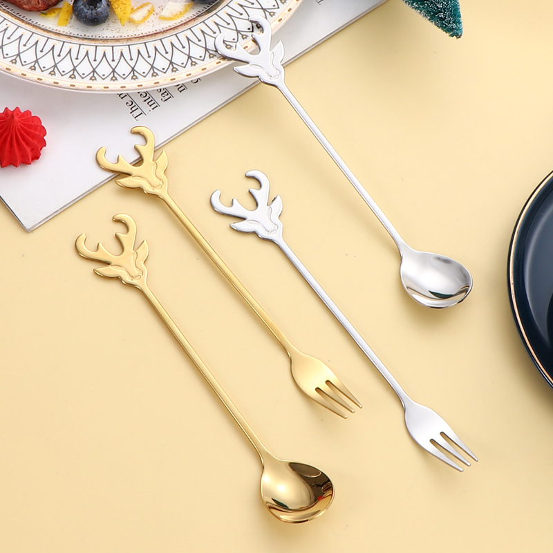 304 stainless steel spoons, Christmas tableware, reindeer head spoons and forks, coffee mixing spoons, fruit forks, Christmas gift box set Application Scenario