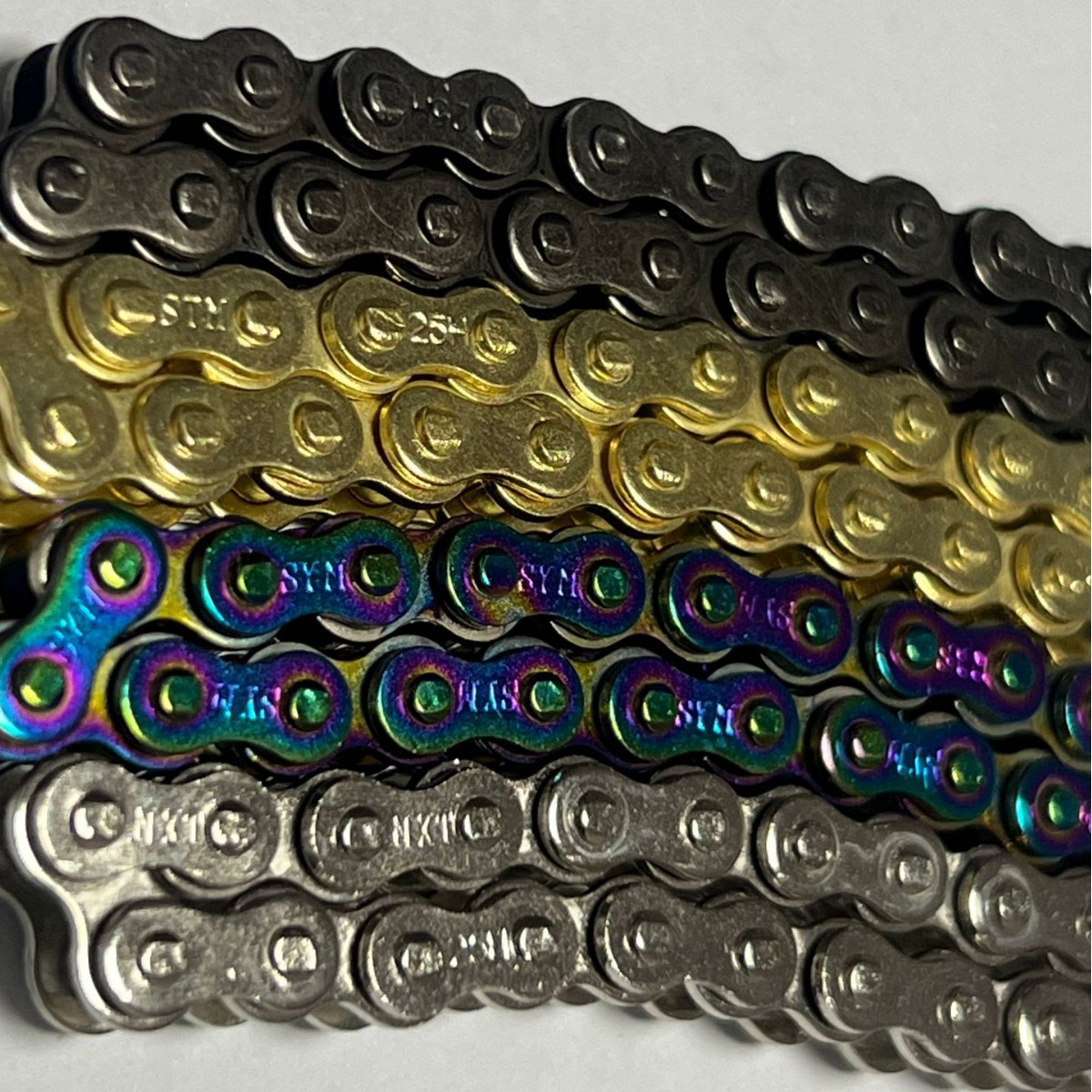 【 Tiefeng 】25H/04C model chain precision roller chain is available in four colors: gold, silver, black and dazzling colors full figure