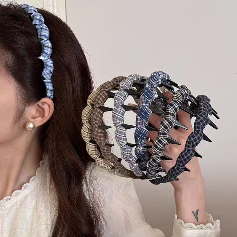 Cherry hair tie, rhinestone BB clip, pearl headband, hair accessory, hair comb accessory, cute and versatile for girls, multiple colors to choose from Application Scenario