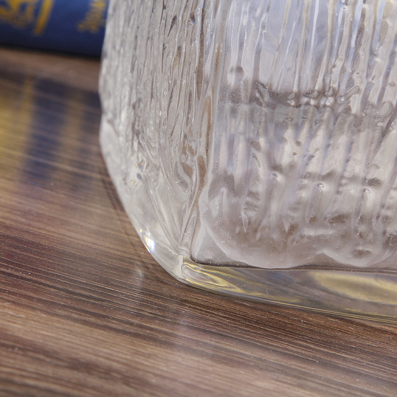 BBGLASS Baobei Glass, modern and simple glass candlesticks, creative prism glass square jars, micro-landscape vases, wedding and banquet decorative items Item Picture