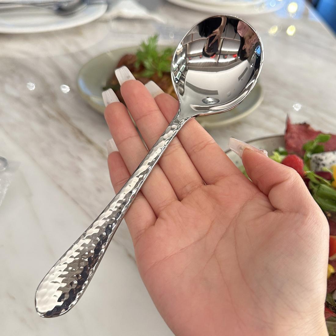 Stainless steel internet-famous spoon, creative hammer-patterned dessert spoon, children's eating spoon, soup spoon, household round-head spoon details Picture
