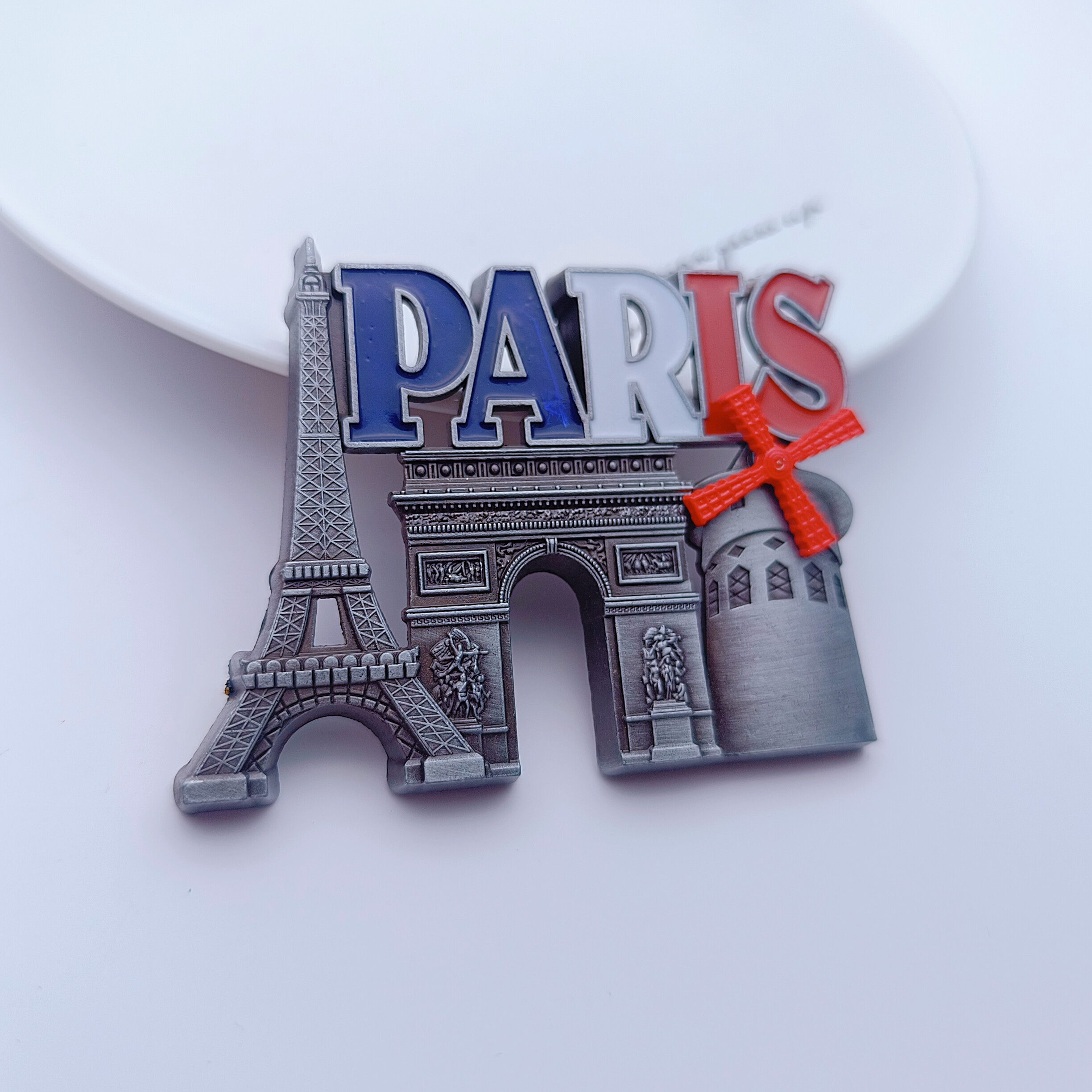 跨境专供厂家定制欧洲金属旅游纪念品法国埃菲尔铁塔凯旋门圣母院红磨坊白教堂德国意大利澳门香港冰箱贴复古滴油锌合金冰箱贴