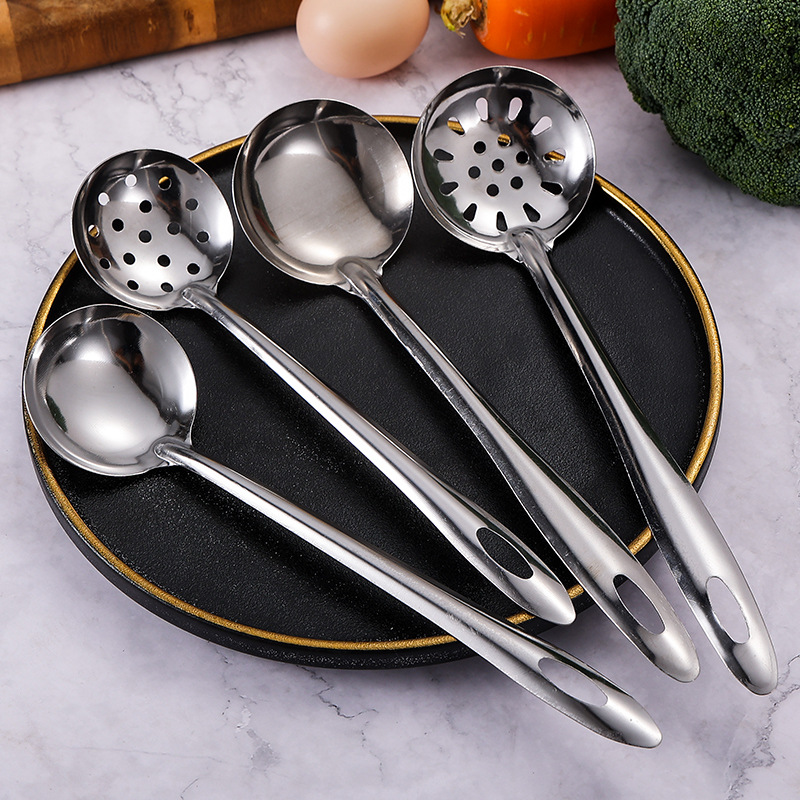 Stainless steel soup spoons, strainers, long-handled porridge spoons, large soup shells, soup strainers, household kitchen soup spoons, restaurant hot pot spoons full figure