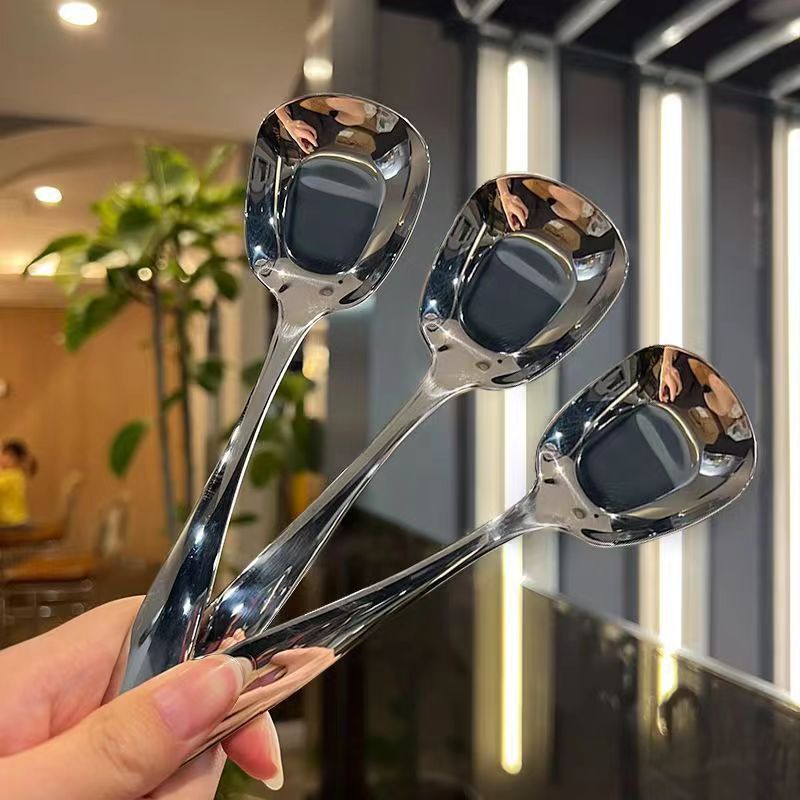 Stainless steel spoons, adult short-handled stainless steel soup spoons, popular flat-bottomed spoons, deep square-head spoons, children's feeding spoons details Picture