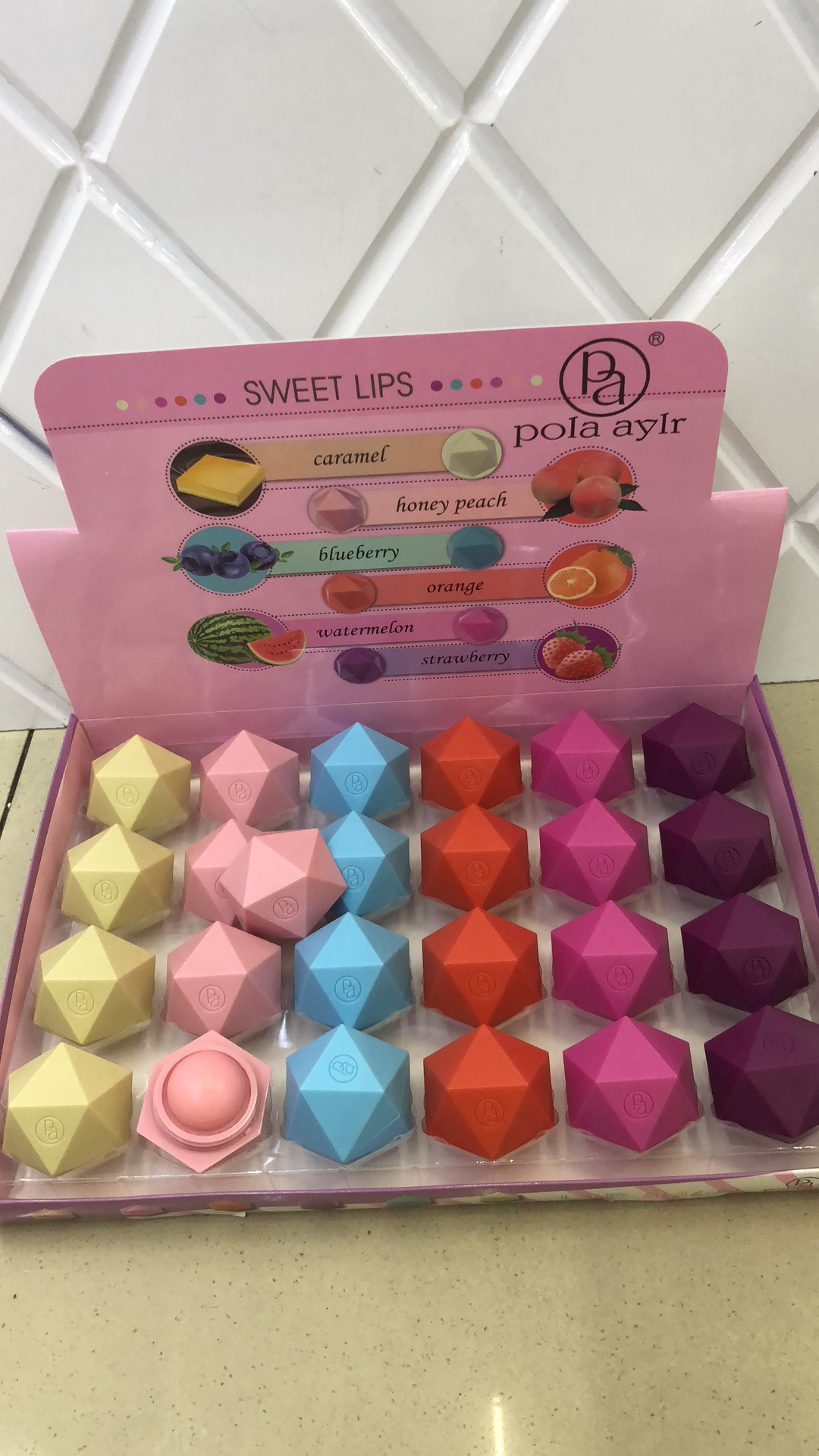 卡通可爱球球唇彩03