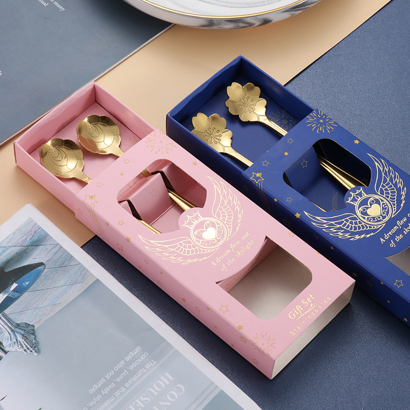 ins stainless steel spoons, cherry blossom spoons, rose coffee spoons, two-piece gift set, wedding souvenirs, small gifts for entering the store Application Scenario
