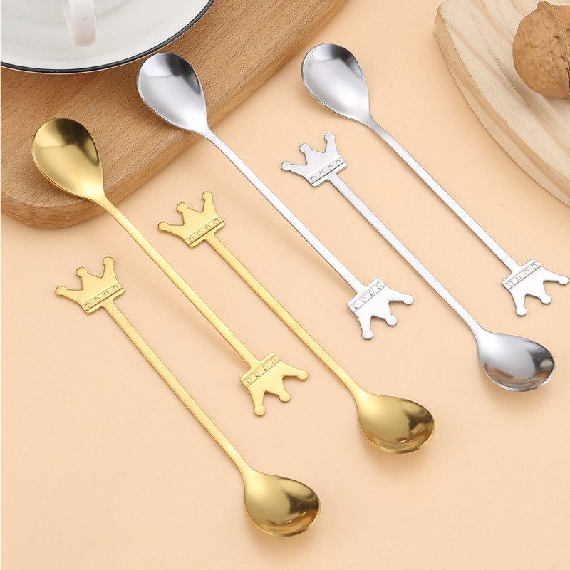 Stainless steel crown spoon, children's dessert spoon, household bird's nest spoon, mixing spoon, creative souvenir small spoon, coffee spoon Application Scenario