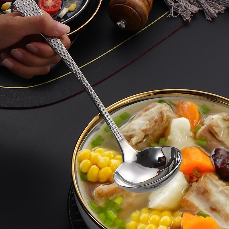 304 stainless steel soup shell, soup spout, retro hammer-patterned large soup spoon, household kitchen soup spoon, spout, restaurant hot pot spout Specification drawing