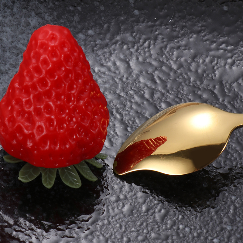 Cross-border exclusive 304 stainless steel spoons, long-handled ice spoons, bar mixing spoons, golden mango spoons, ice cream dredger spoons Application Scenario