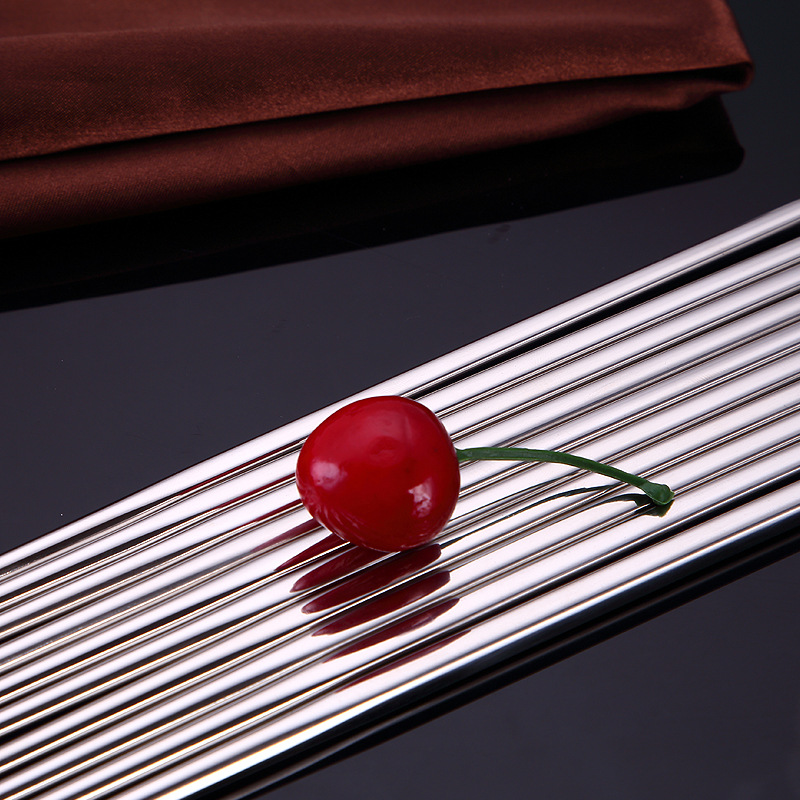 304 stainless steel chopsticks, anti-slip chopsticks, stainless steel round chopsticks, tableware gift set, hotel chopsticks, logo available upon request Application Scenario