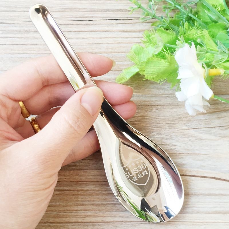 304 stainless steel flat-bottomed spoon, new Chinese-style spoon, household spoon, children's spoon, baby's eating spoon and drinking spoon Application Scenario