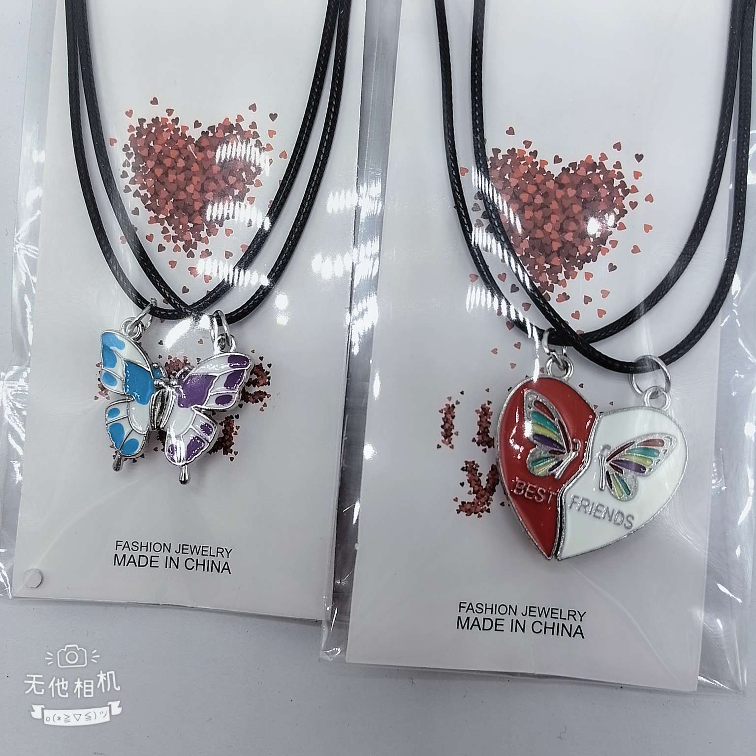 Magnetic alloy leather rope couple butterfly necklace, trendy style. Best-selling products, sold directly by the manufacturer. Necklace Application Scenario
