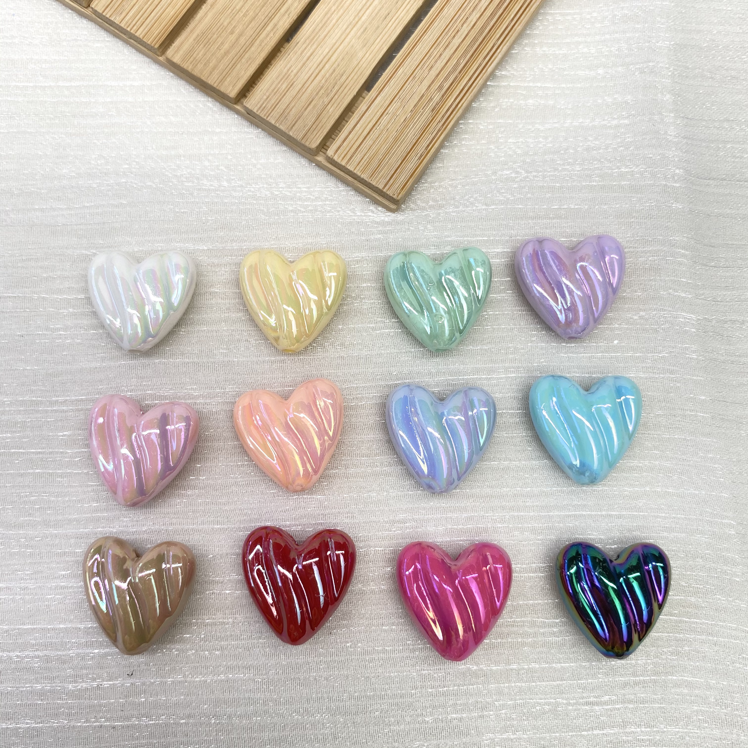Acrylic solid color ab wave heart three diy/ mobile phone chain keychain bag hanging decorative accessory material loose beads Application Scenario