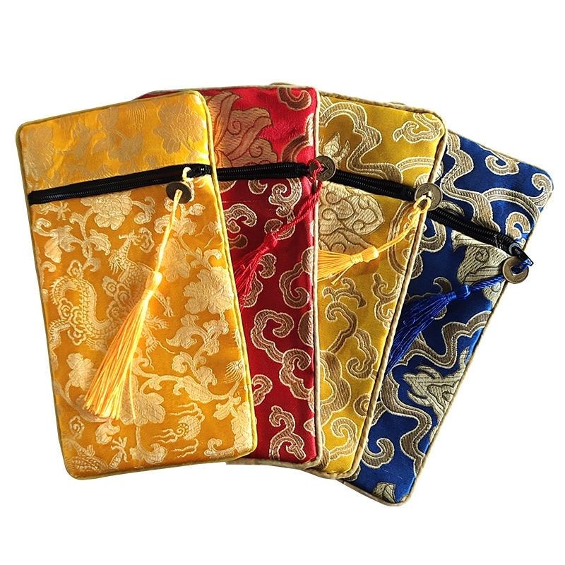 Large-sized brocade round-lid button-down scripture bag, double-layer thickened Buddhist scripture bag, high-end embroidered hand-written scripture storage bag details Picture