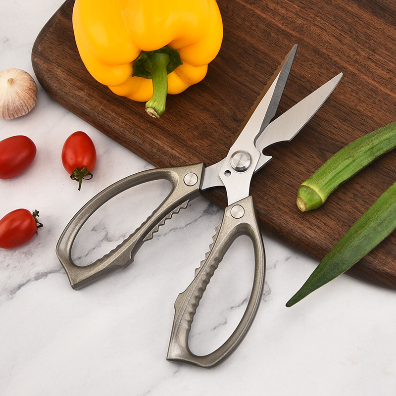 Powerful chicken bone cutter, Korean barbecue cutter, walnut opener, bottle cap opener, multi-functional stainless steel kitchen scissors Application Scenario