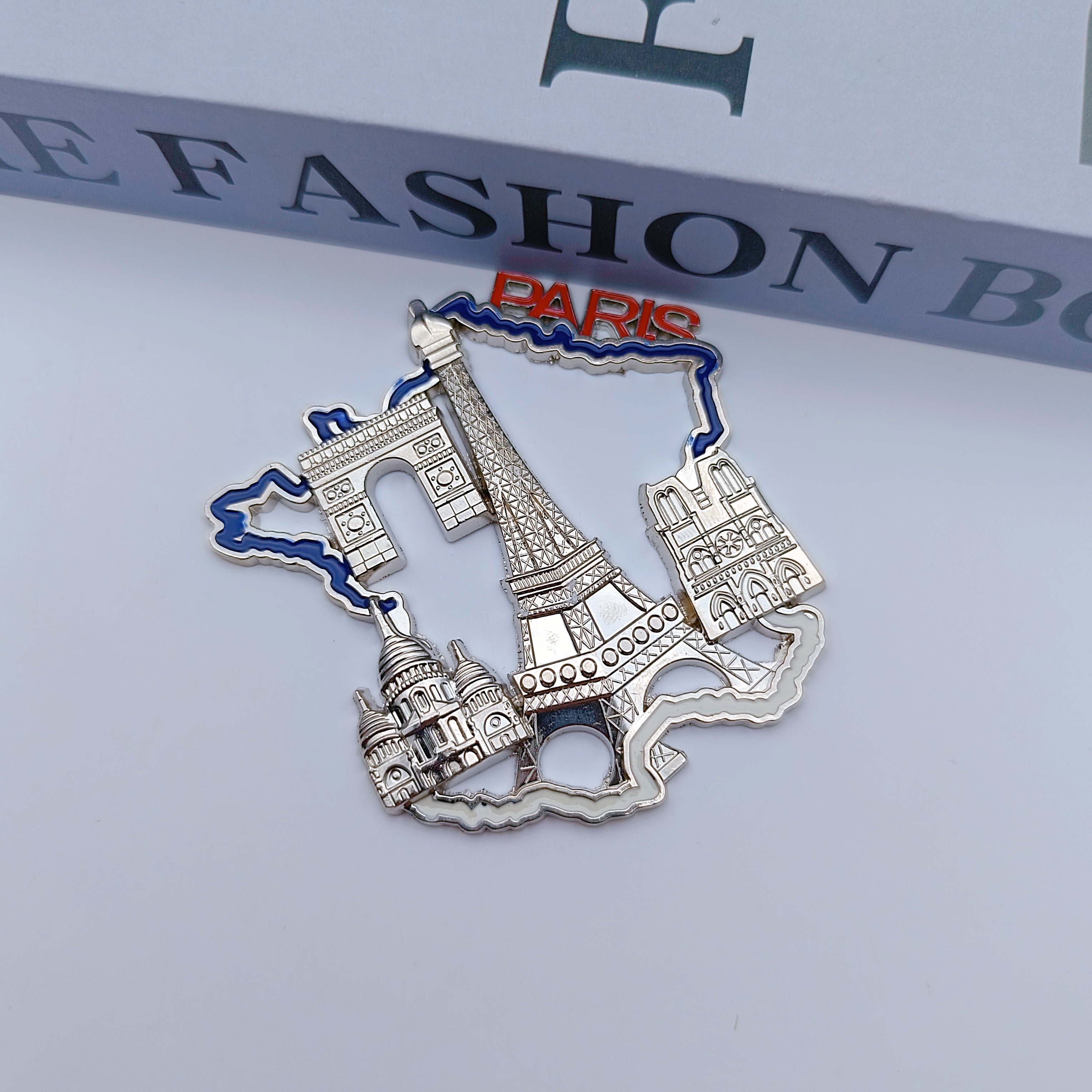 厂家直销欧洲金属旅游纪念品定制迪拜哈利法塔帆船酒店法国埃菲尔铁塔白教堂德国意大利澳门香港冰箱贴复古滴油锌合金冰箱贴