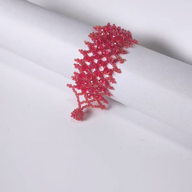 时尚水晶手链手串手饰女简约百搭个性手链手串饰品潮流配饰女款白底实物图