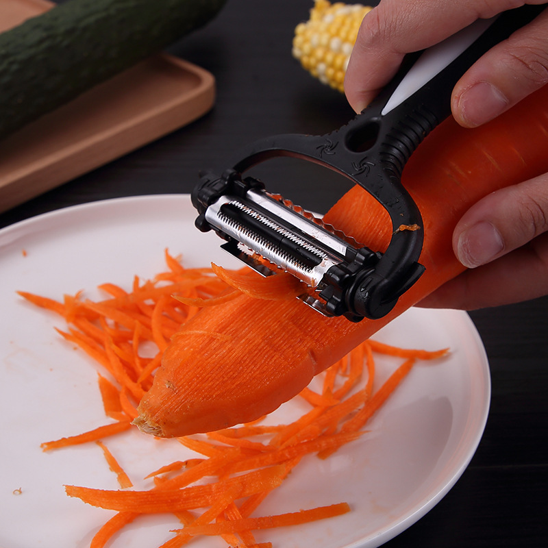 Multi-functional peeler, sharp peeler, colored plastic handle, fruit and vegetable peeler, kitchen small tool, fruit and vegetable plane Application Scenario