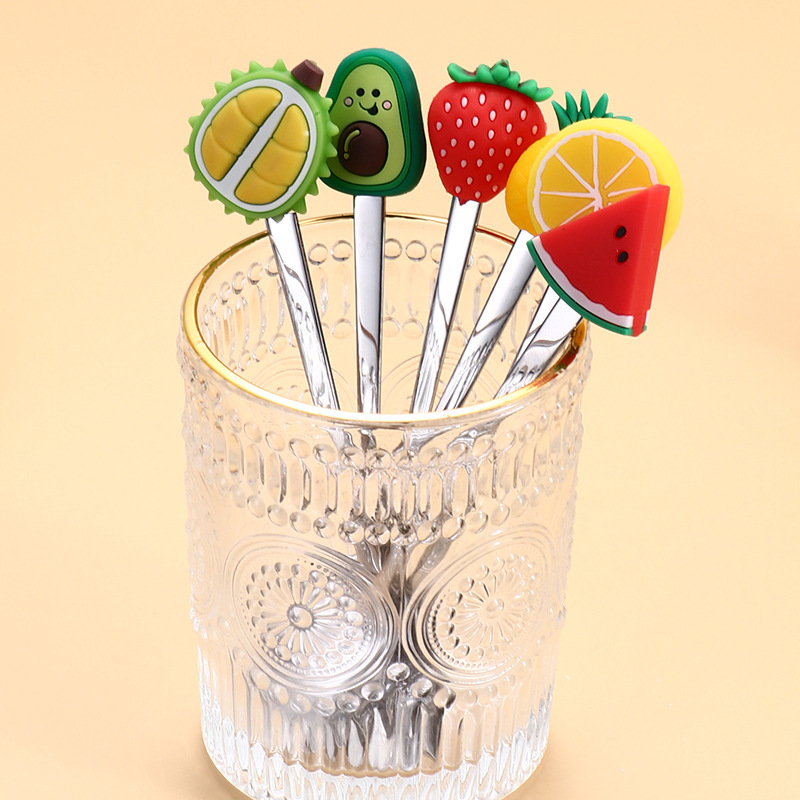 Stainless steel fruit spoon, creative coffee spoon, fruit pattern mixing spoon, three-toothed fork, cake and dessert fork, small fork Application Scenario