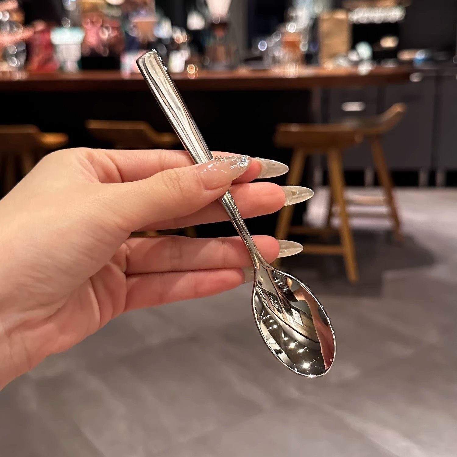 Stainless steel small round spoon, popular coffee spoon, honey mixing spoon, household children's spoon, seasoning spoon, ice cream and dessert spoon details Picture