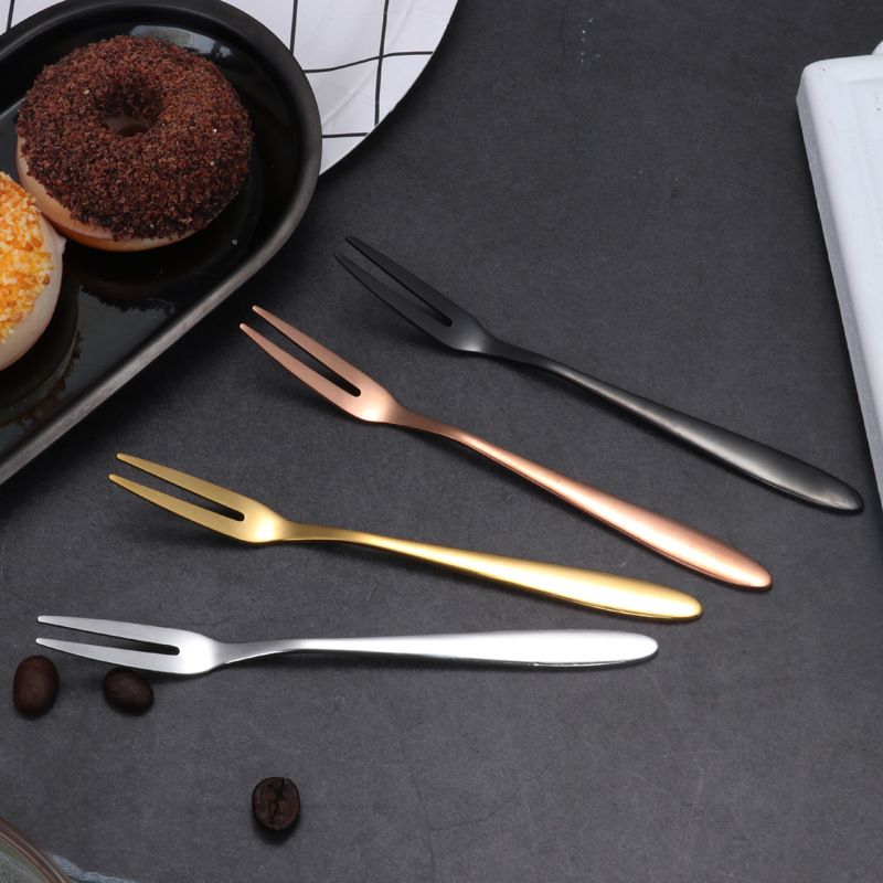 304 stainless steel tableware, fruit forks, fashionable fruit skewers, two-toothed fork sets, cake and mooncake forks with logos full figure