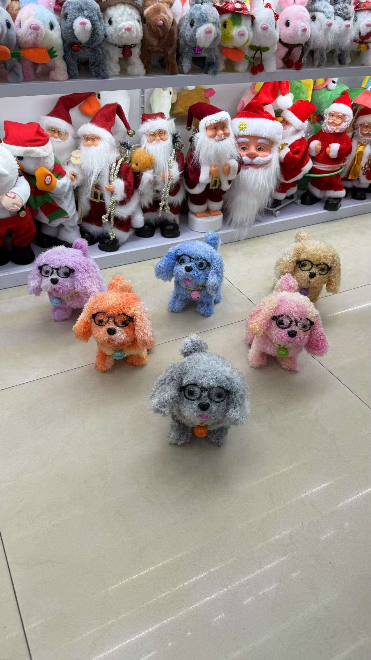 电动毛绒玩具彩色大狗色彩丰富电动大狗会叫会走路毛绒玩具白底实物图