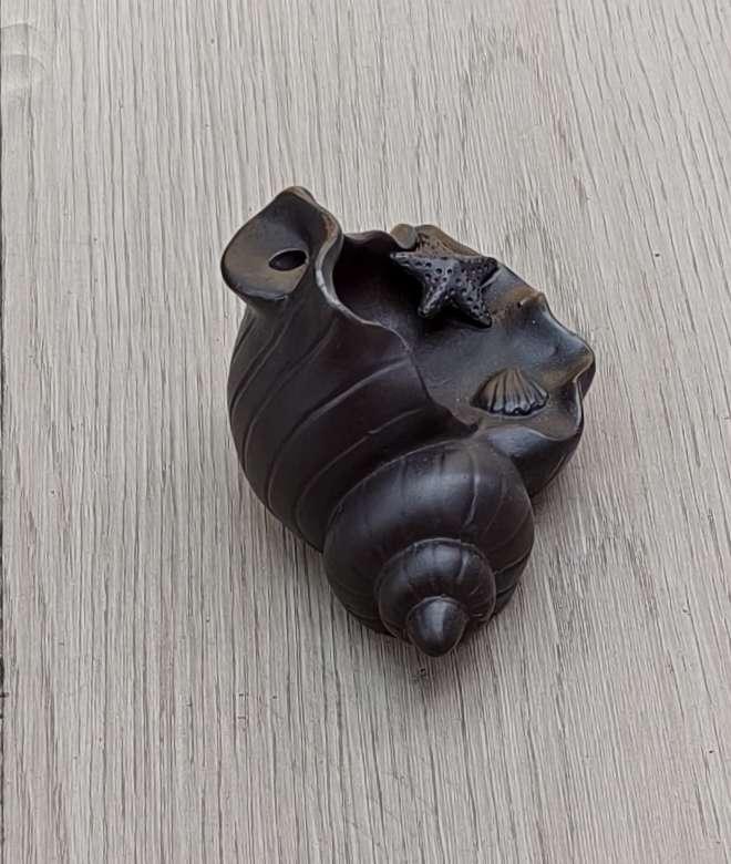 一件咖色陶瓷海螺工艺品礼品家具用品倒流香香炉详情图5