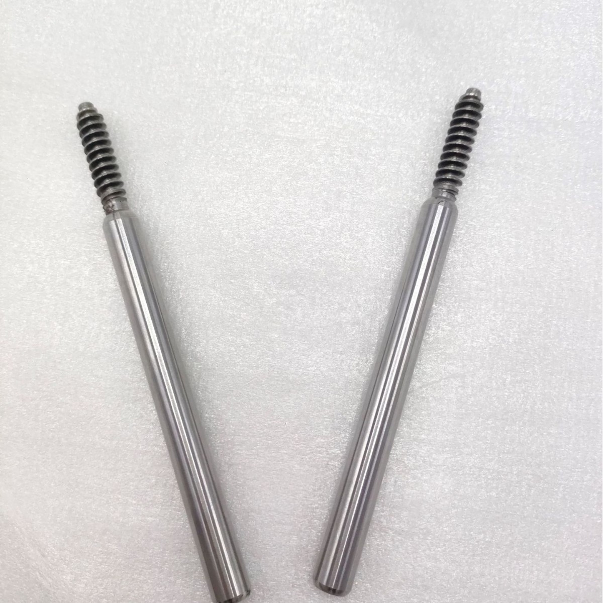 Industrial worm gear shaft processing, cyclone milling, lifting motor, worm shaft, electric stainless steel metal worm full figure