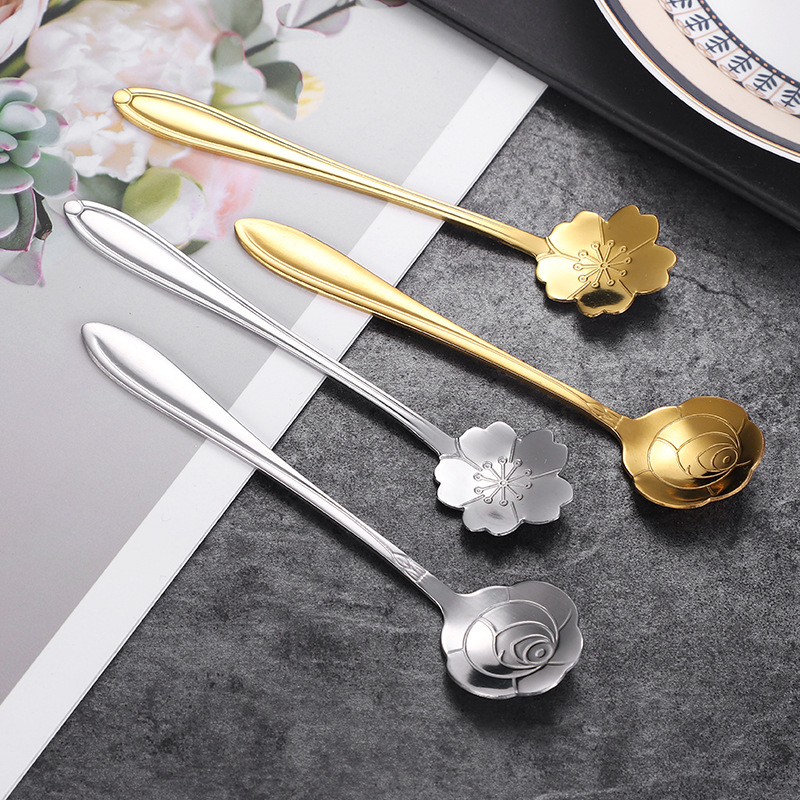 Stainless steel cherry blossom rose spoon, forest-themed flower and leaf ins coffee square head spoon, wedding souvenir Application Scenario