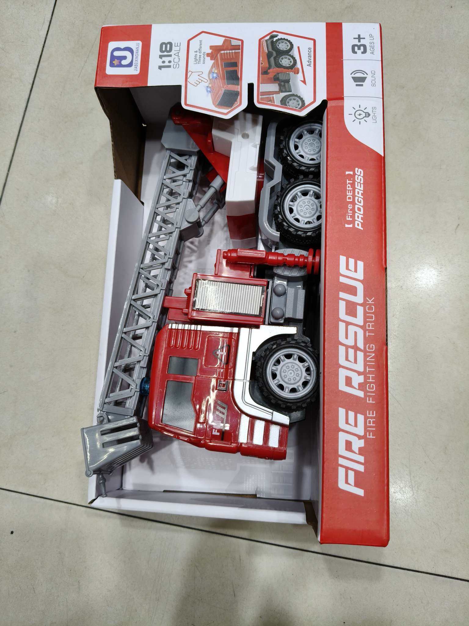 玩具消防车，带灯带音乐，仿真玩具，儿童玩具 ，男孩礼物，关节灵活，开窗盒包装，款式混装
