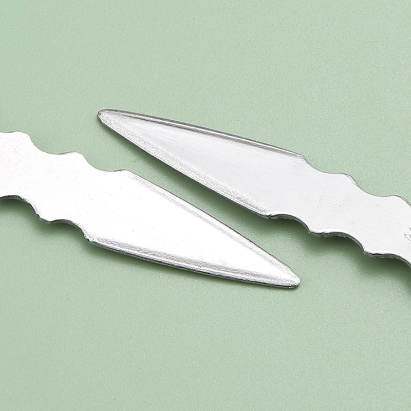 Stainless steel tea knife, Guma tea knife, Pu 'er tea knife, prying tea needle, tea set accessory knife, black tea knife, gift with logo printing Application Scenario