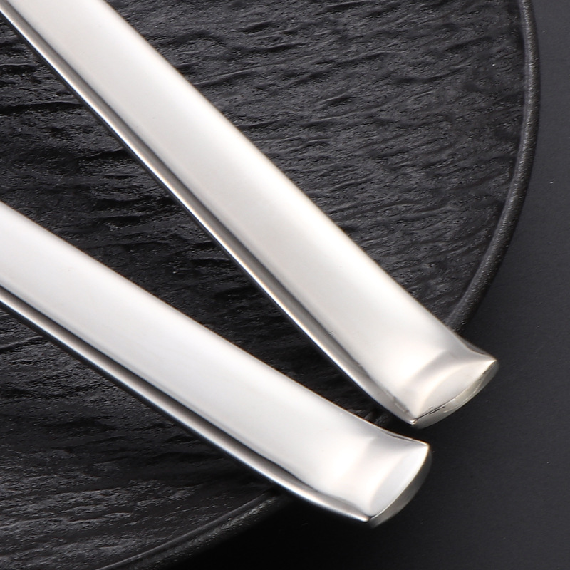 304 stainless steel public spoons, tableware, soup spoons, hotel large service spoons, serving spoons, household long-handled hot pot spoons Application Scenario