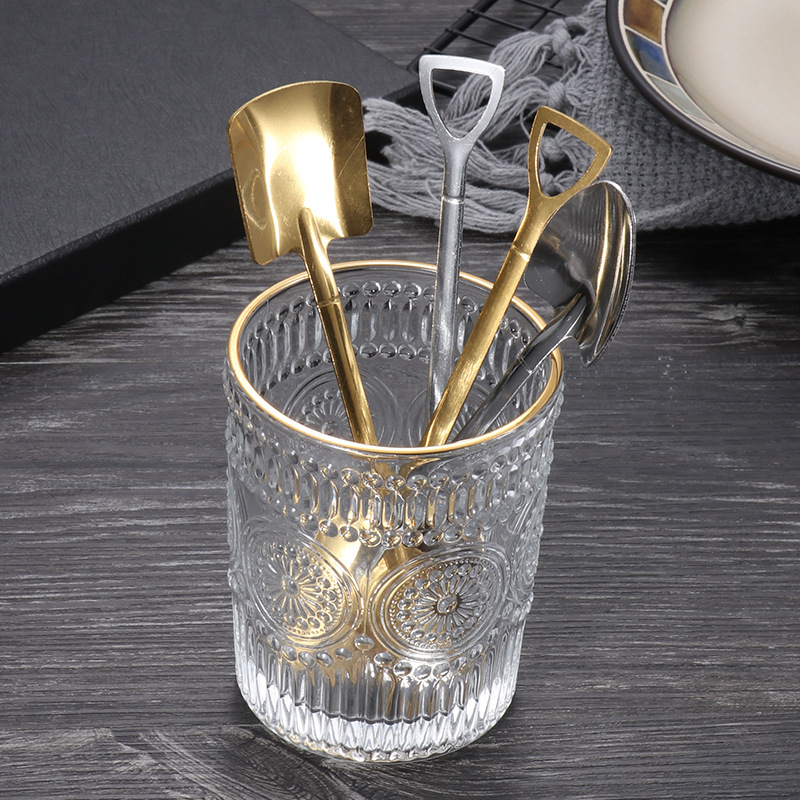Stainless steel spoon, watermelon spoon, square spatula, golden spatula, iron shovel, stirring spoon, coffee ice cream spoon, engineer spatula set Application Scenario