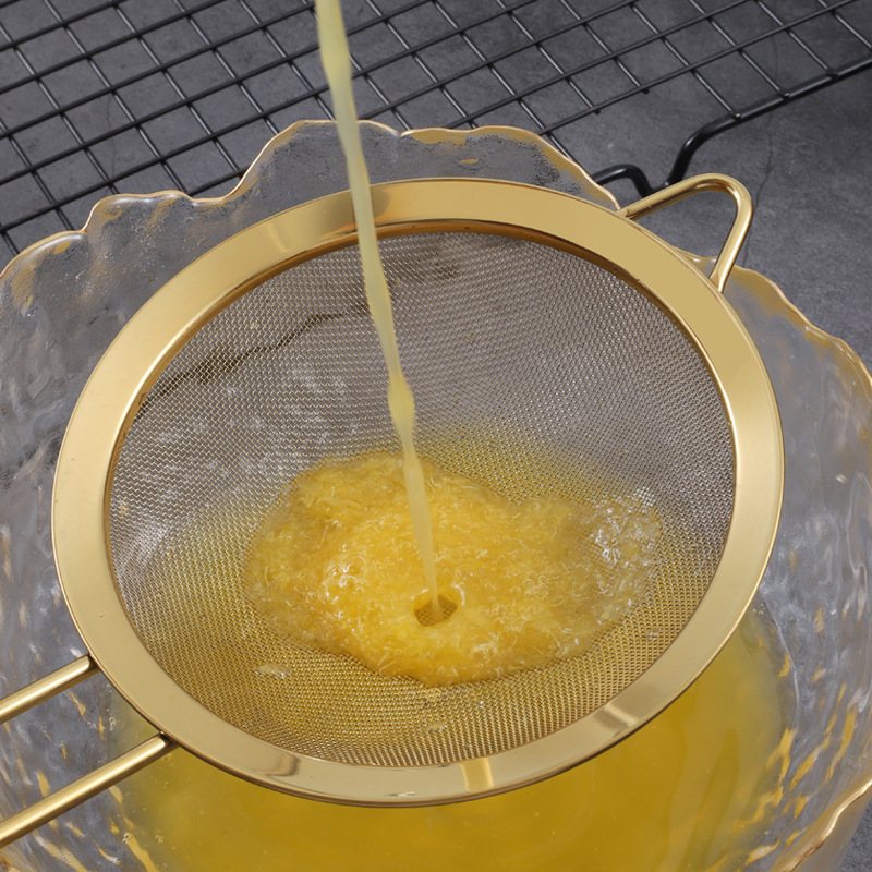 304 stainless steel mesh, soy milk and juice filter mesh with hooks, noodle scooping wire, oil strainer, hot pot strainer mesh sieve Application Scenario
