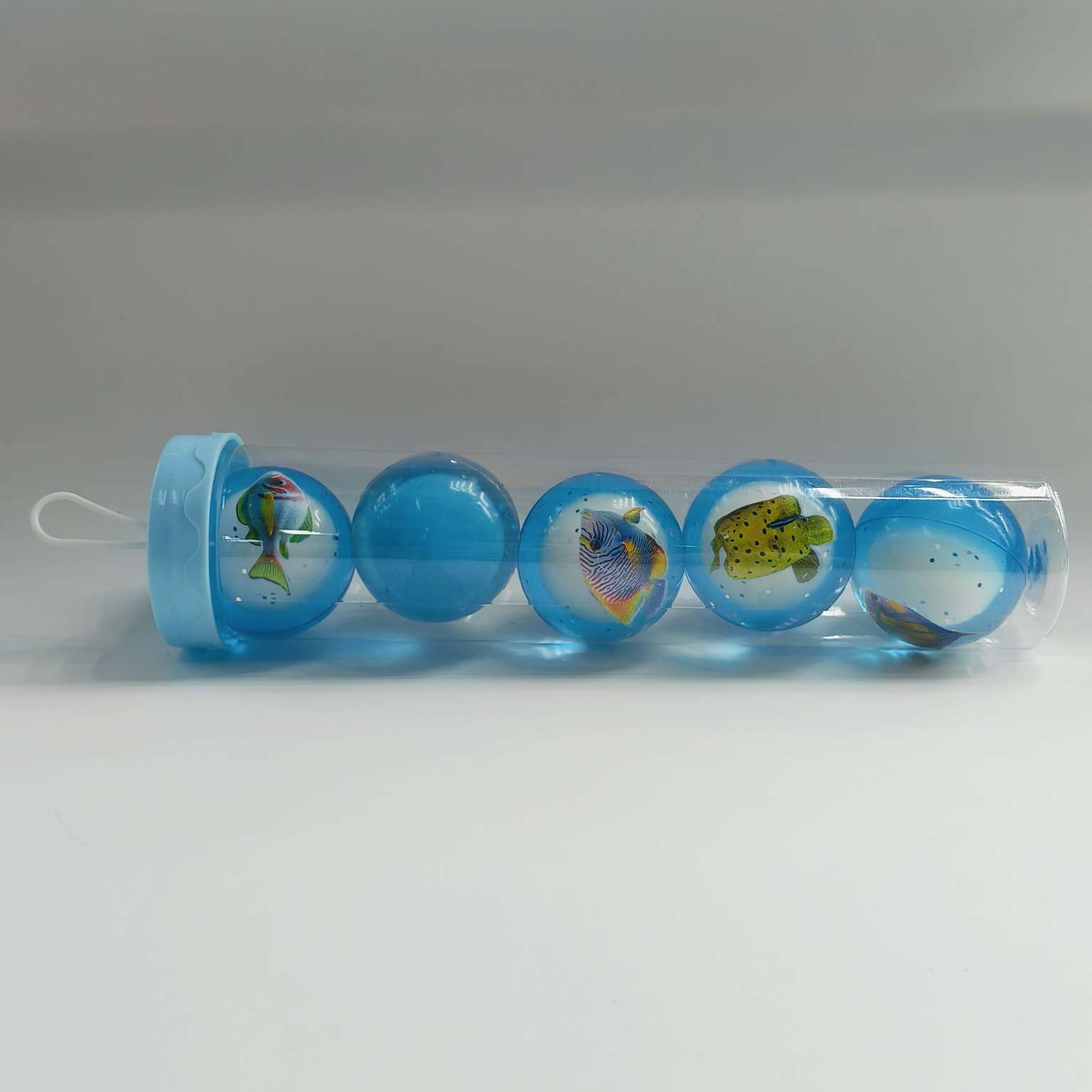 Fun sports and leisure children's toys: jumping balls, water balls, flashing balls, grape balls, educational and fun jumping toys, suitable for children's entertainment and relaxation
