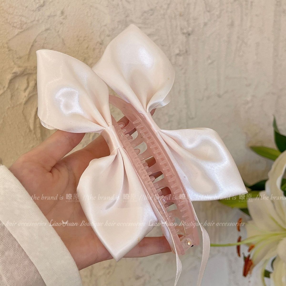Korean sweet high ponytail wonder, cute bow hair accessory, 2025 new style hair clip, high-end banana clip at the back of the head Item Picture