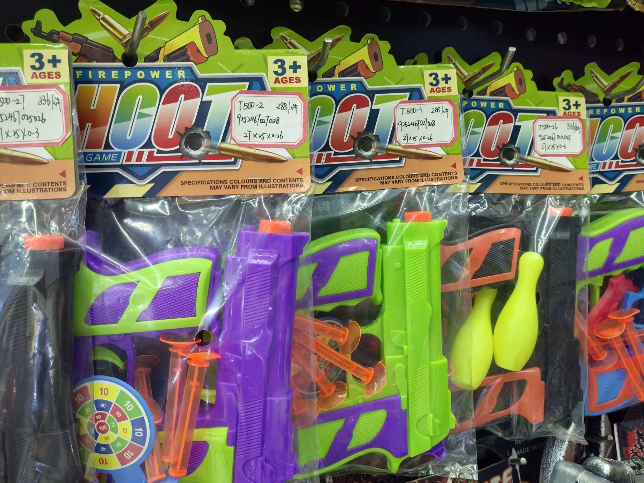 Toys, plastic toys, role-playing toys detail image 3
