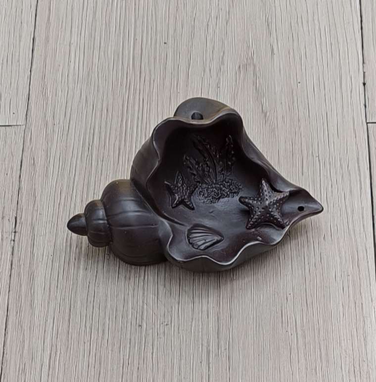 一件咖色陶瓷海螺工艺品礼品家具用品倒流香香炉