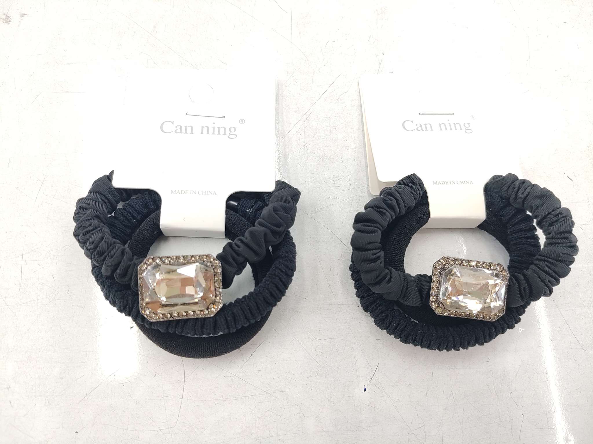 时尚发圈大肠头绳发饰发饰品简约百搭发圈头绳大肠圈女生必备 合金配件 大个钻饰品 网络爆款 面膜圈大肠发圈头绳饰品